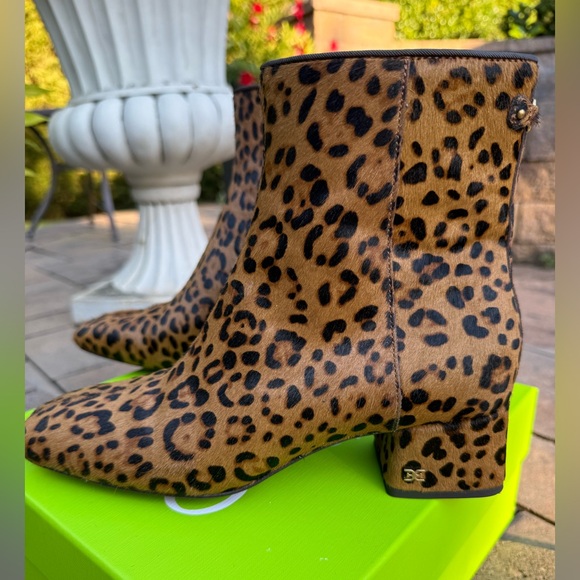 Sam Edelman PAIGE 2 Tan Leopard Print Ankle Booties Size: 8 - Picture 9 of 12